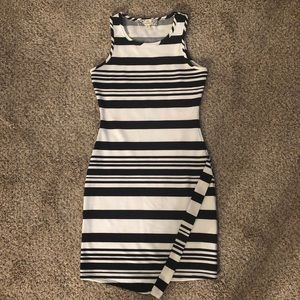 Black and white dress. Never worn.